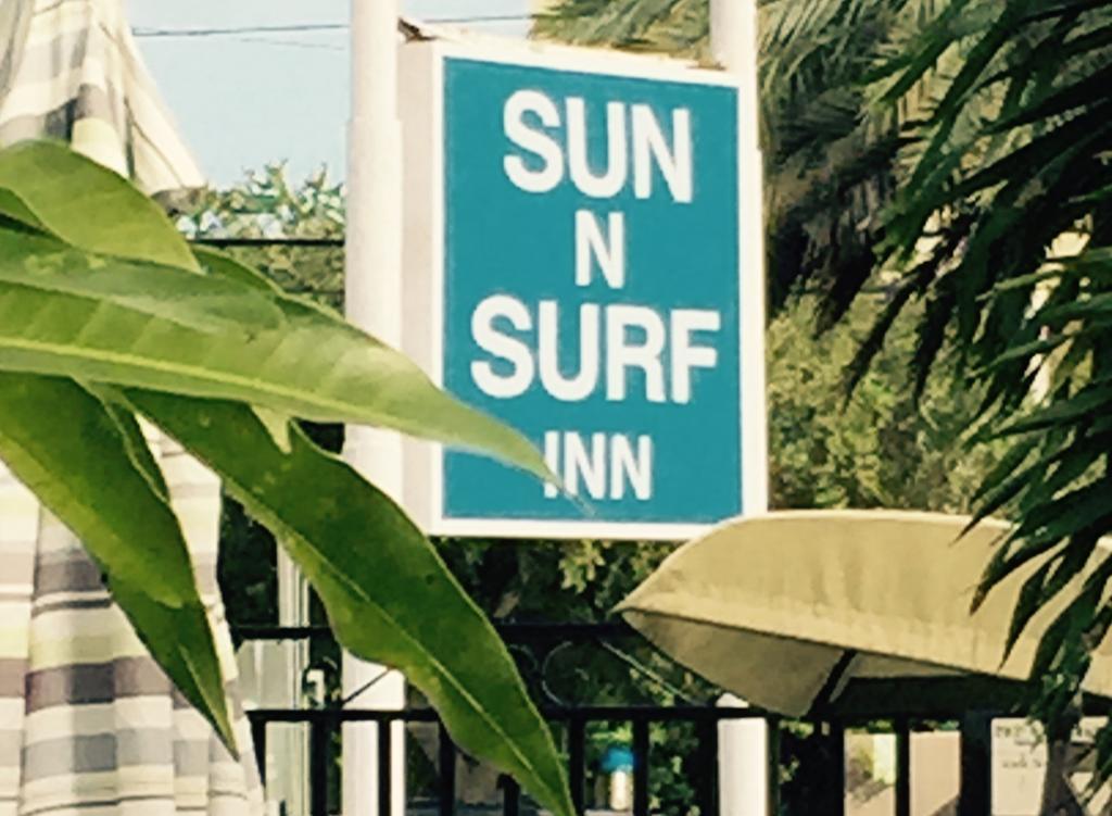 Sun And Surf Inn North Miami Exterior photo